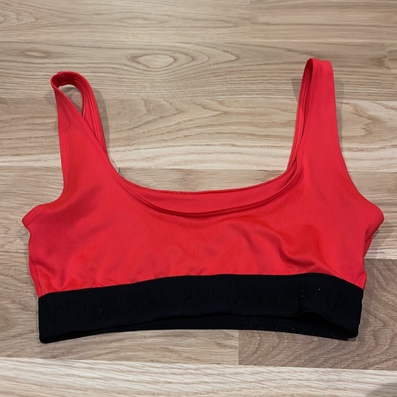 PINK Victoria’s Secret Ultimate Lightly Lined Bra Small - Picture 4 of 6